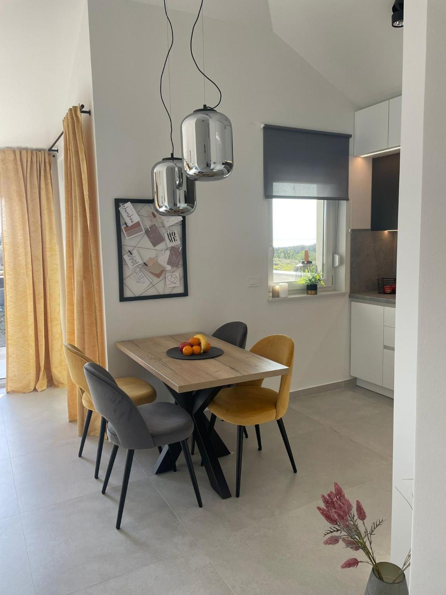 Rimac Apartments Новалья Экстерьер фото