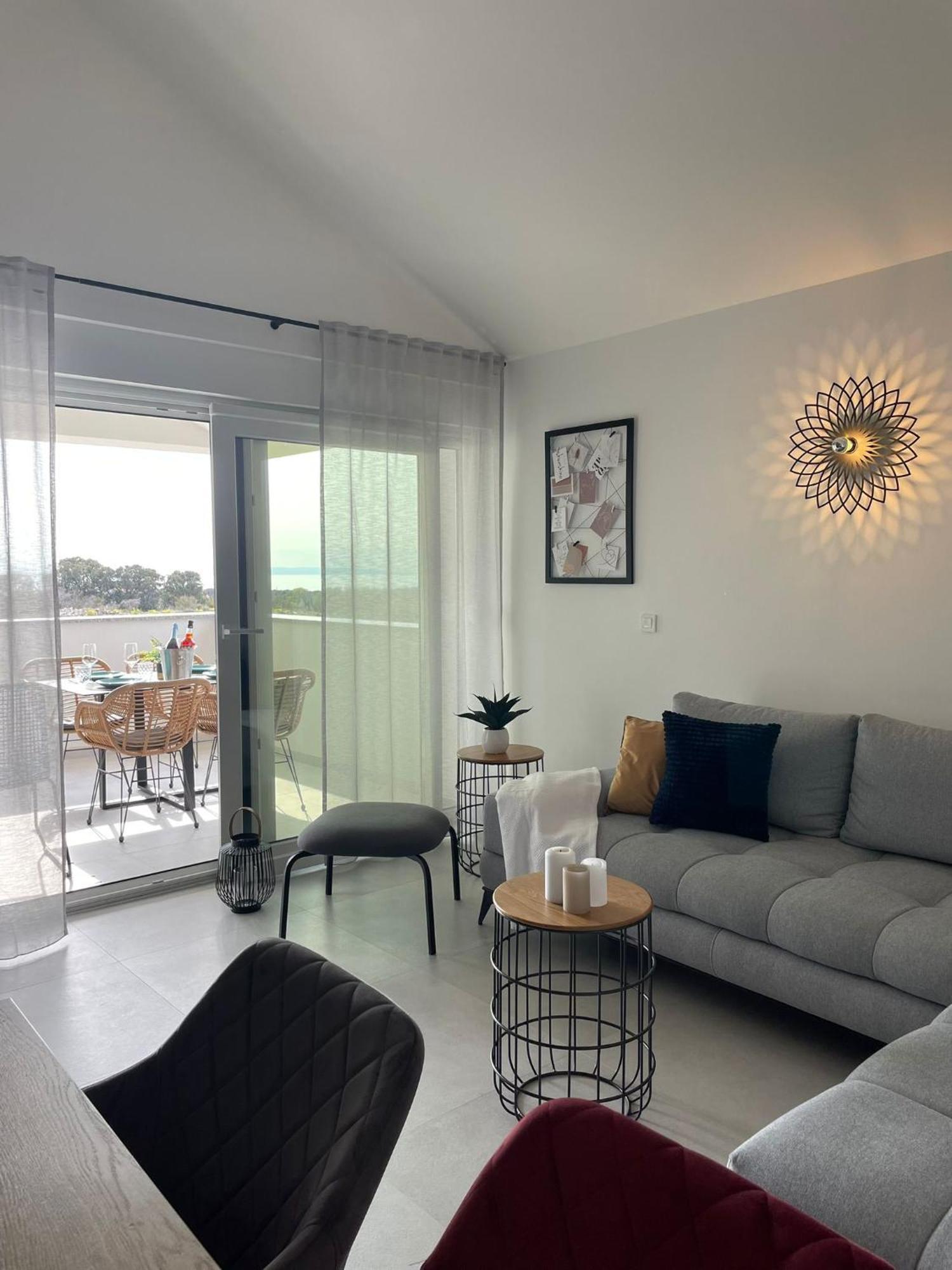 Rimac Apartments Новалья Экстерьер фото